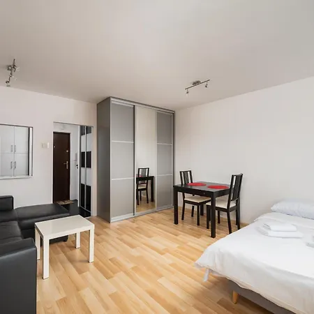 Black & White Apartman Varsó