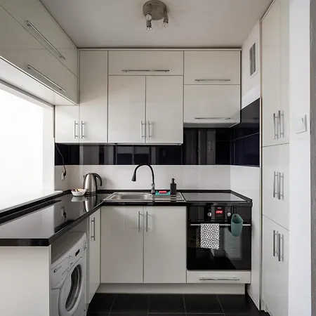 Black & White Apartman